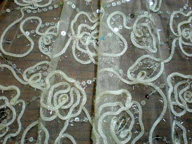 12.Off White Novelty Sequins